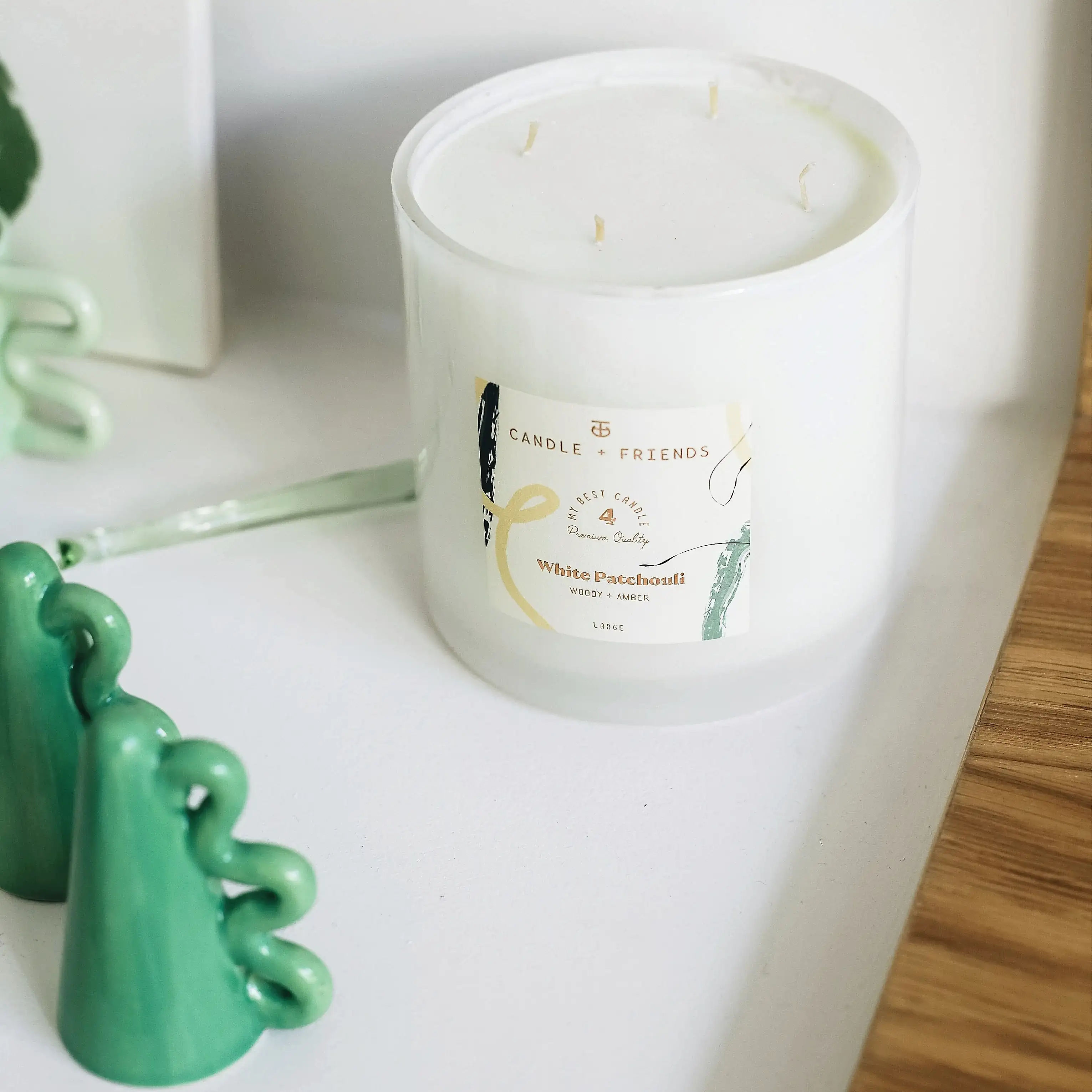 white patchouli cam mum